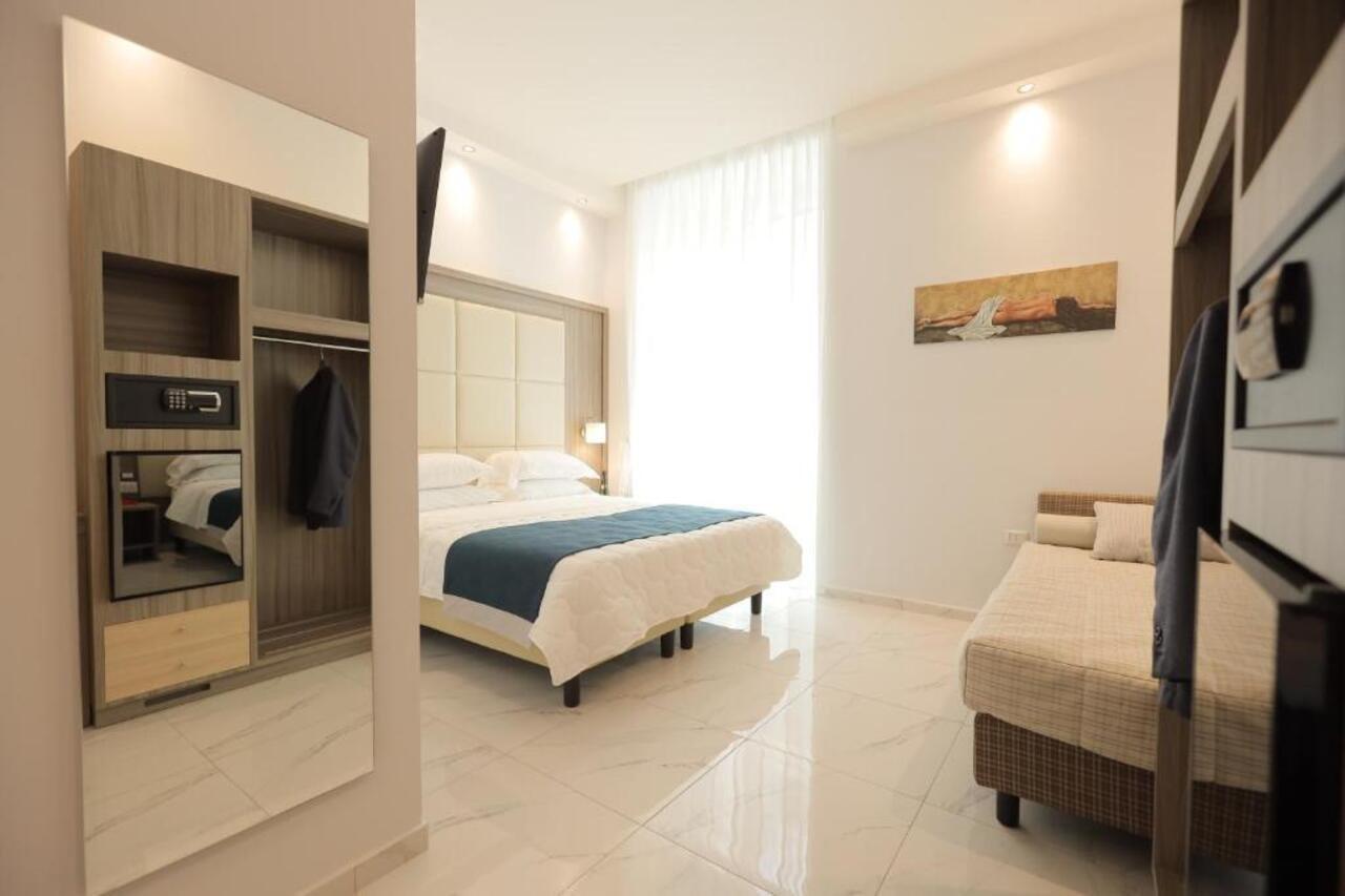 Garibaldi Suite เนเปิลส์ ภายนอก รูปภาพ